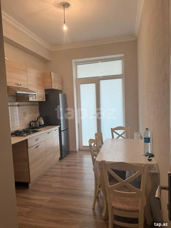 Kirayə verilir 2 otaqlı yeni tikili 65 m²