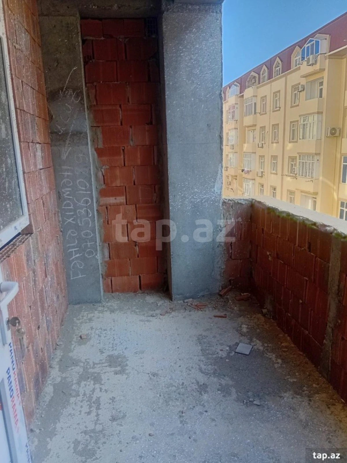 Satılır 2 otaqlı yeni tikili 56.8 m²