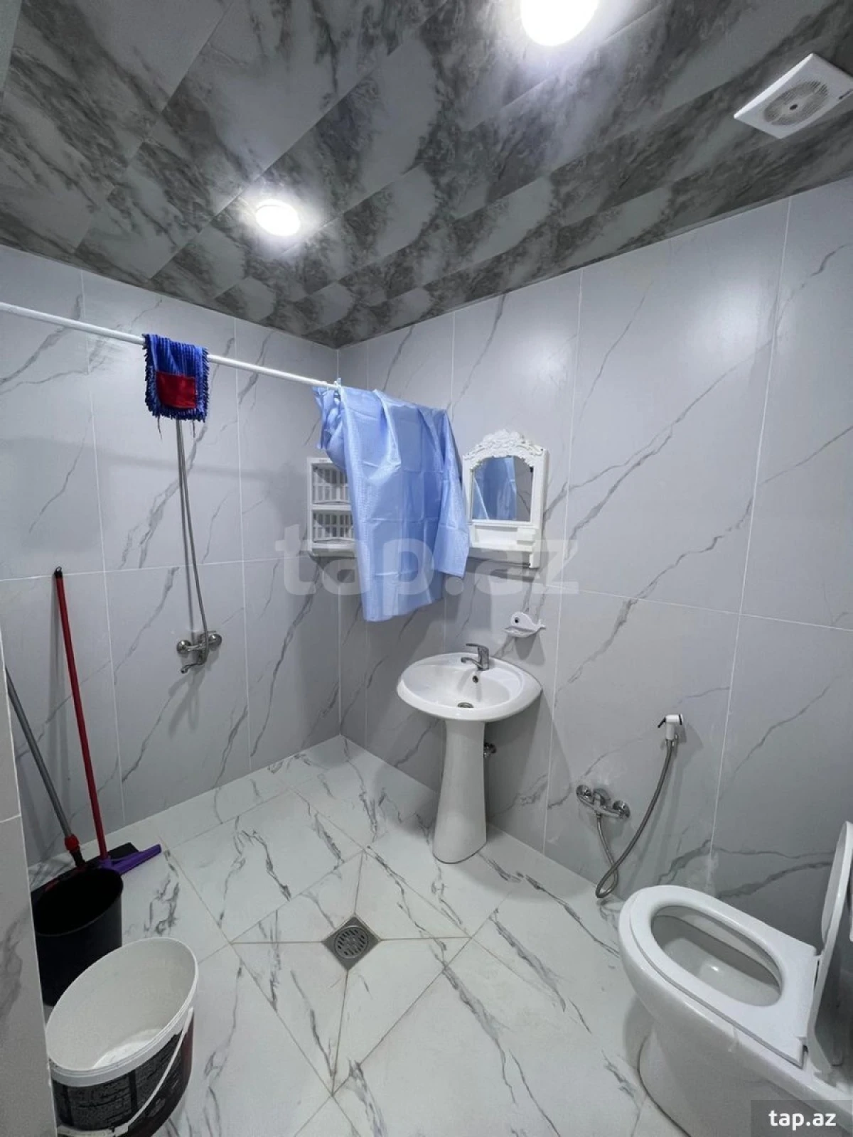 Kirayə verilir 2 otaqlı yeni tikili 56 m²