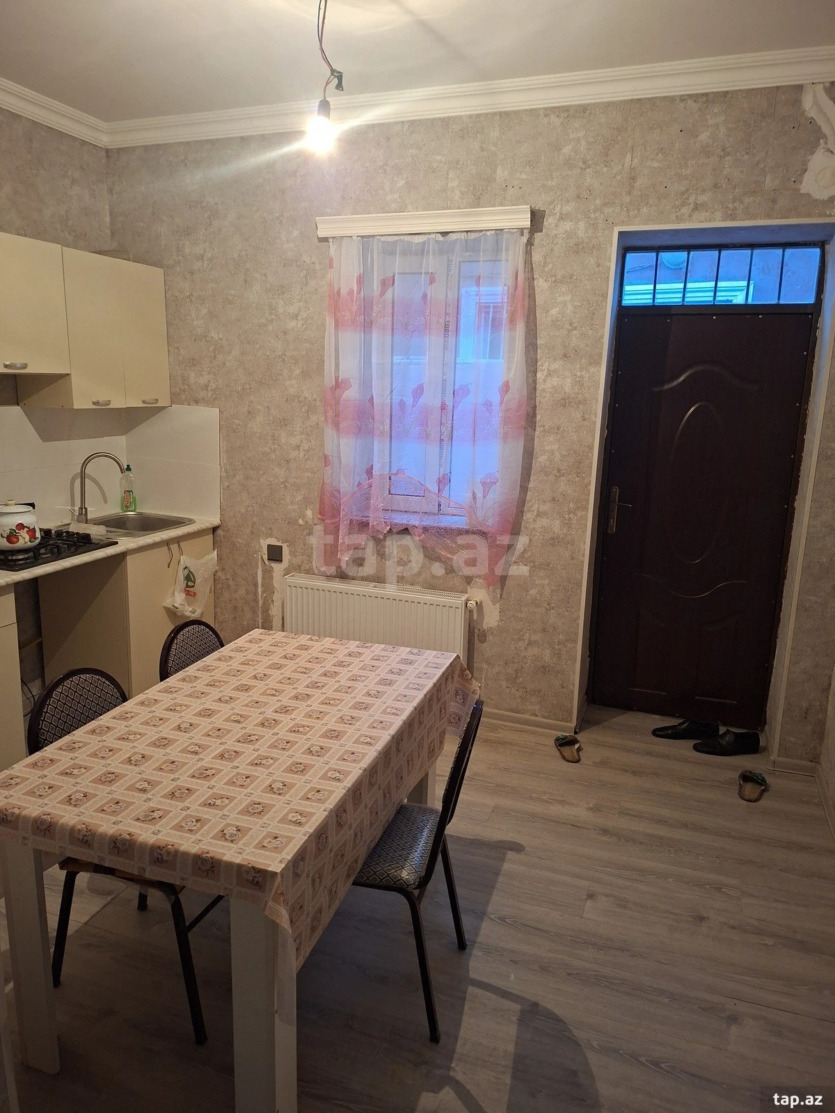 Kirayə verilir 3 otaqlı həyət evi