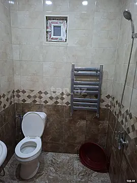 Kirayə verilir 3 otaqlı həyət evi