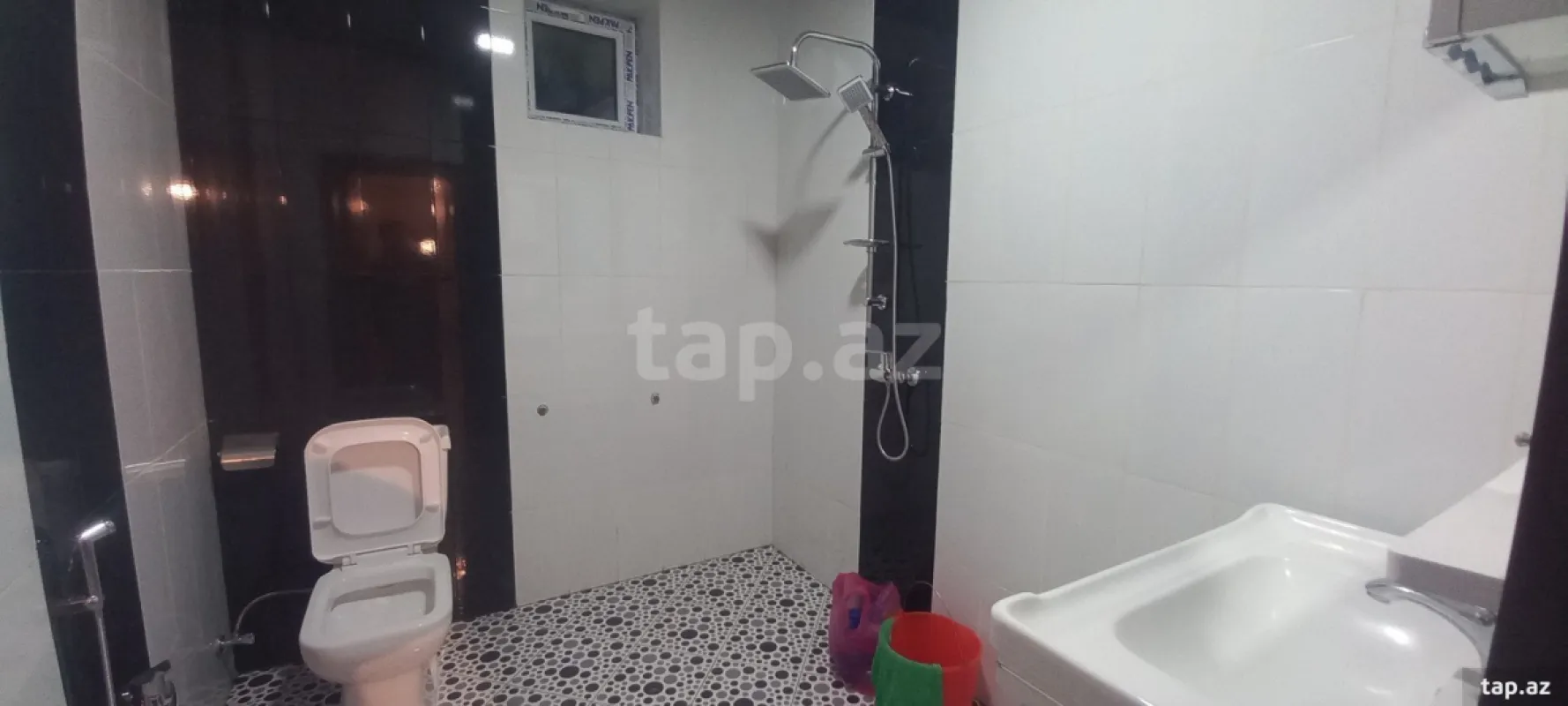 Satılır 5 otaqlı həyət evi