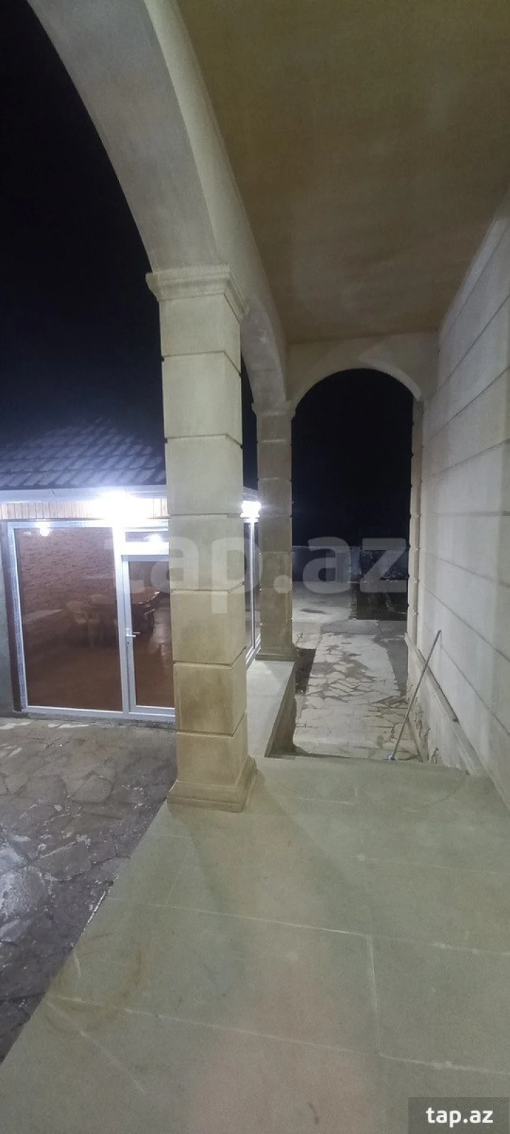 Satılır 5 otaqlı həyət evi