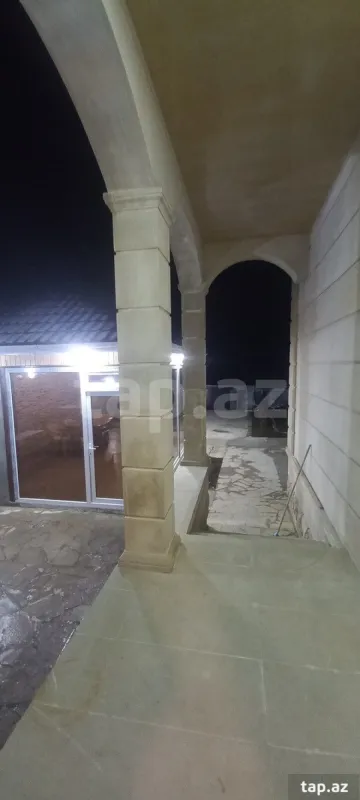 Satılır 5 otaqlı həyət evi