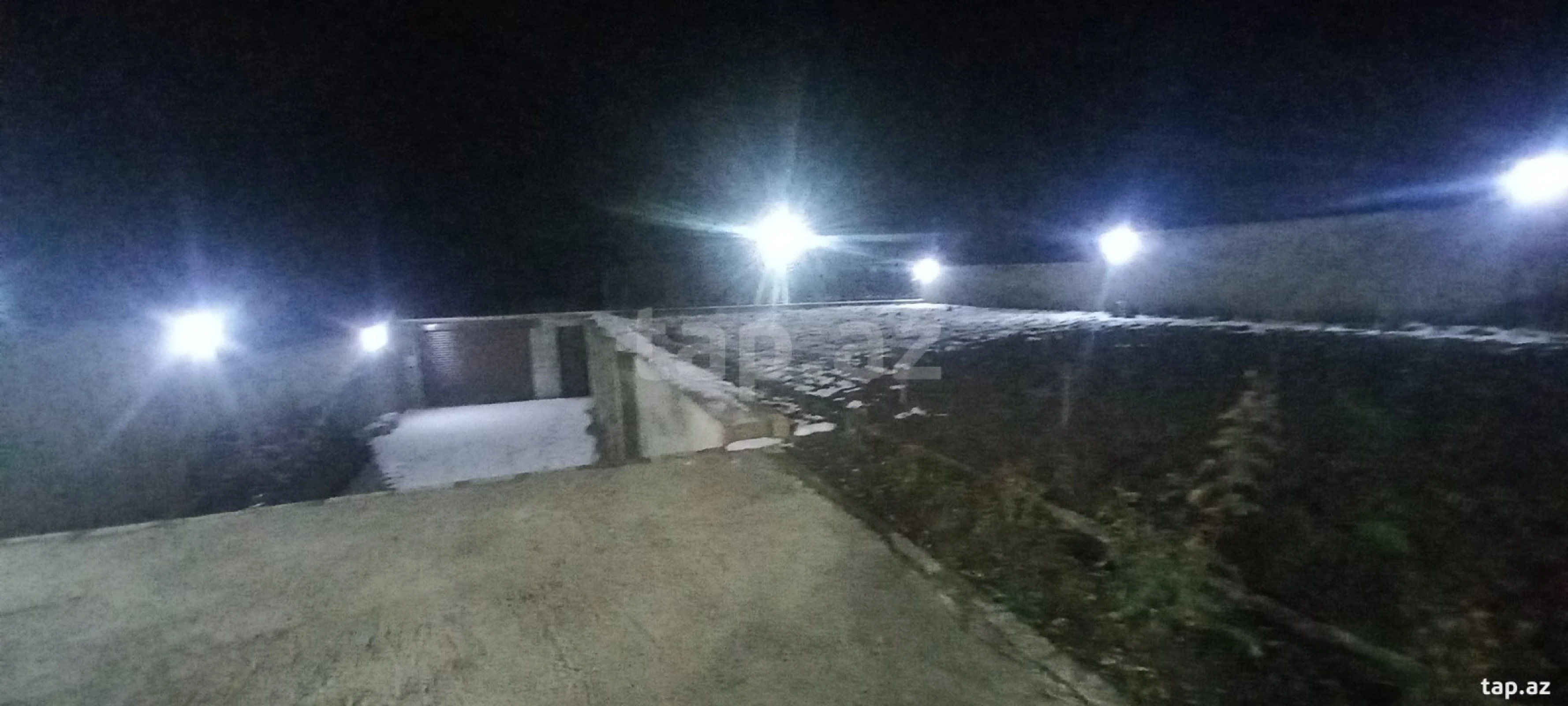 Satılır 5 otaqlı həyət evi