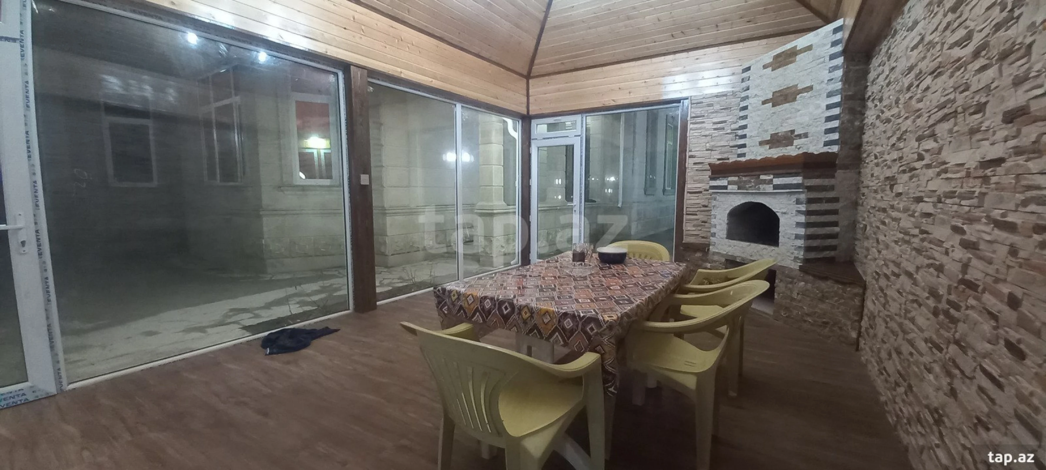 Satılır 5 otaqlı həyət evi