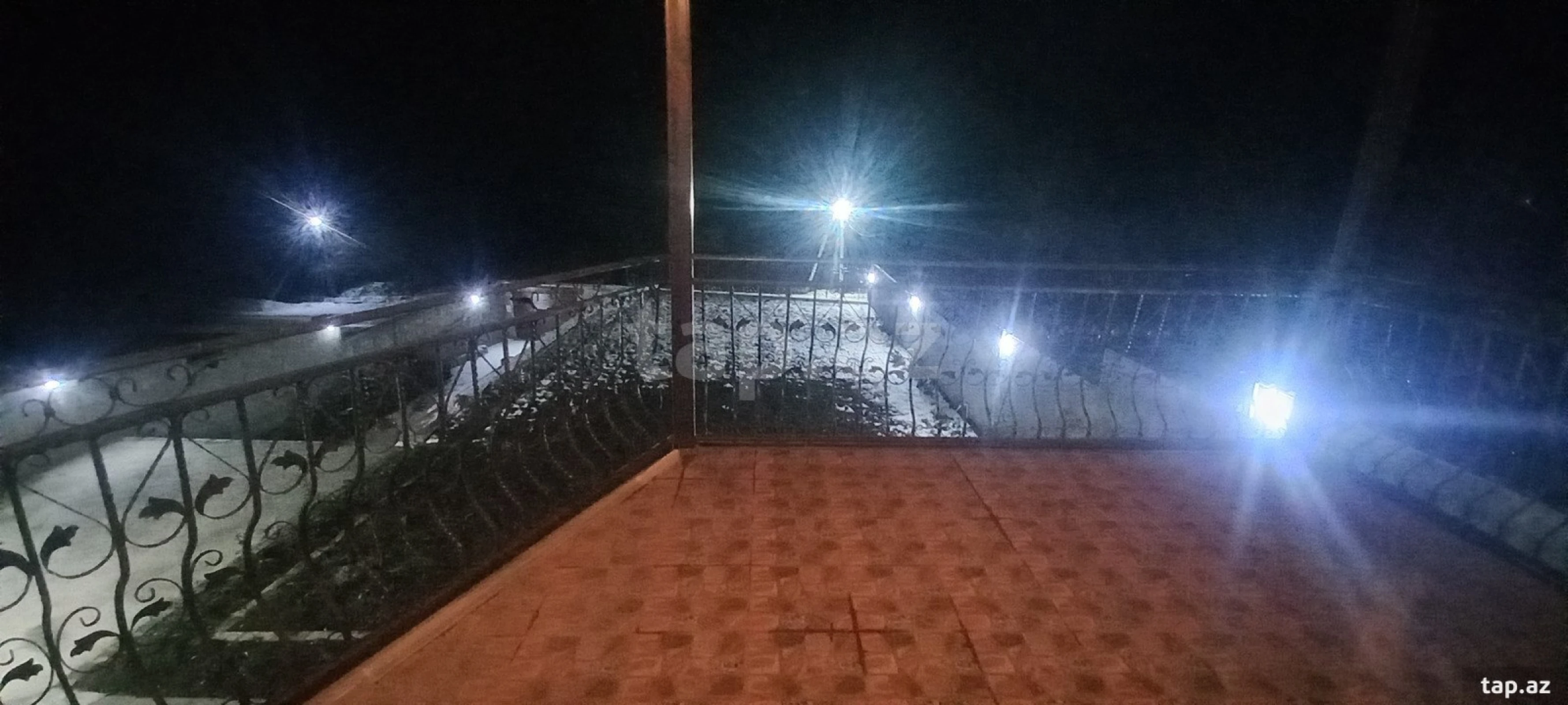 Satılır 5 otaqlı həyət evi