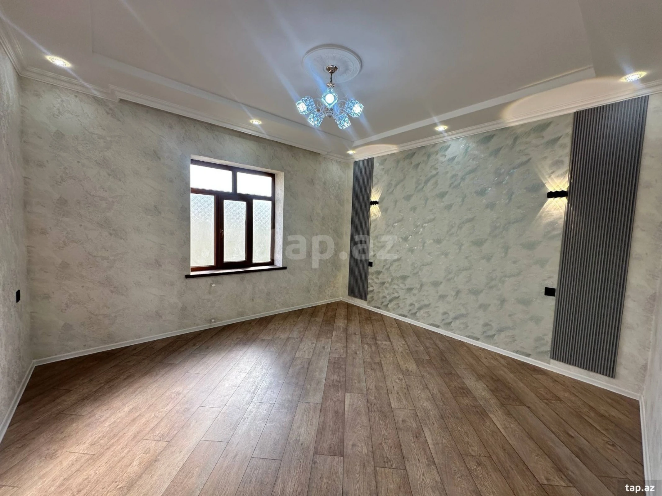 Satılır 4 otaqlı həyət evi