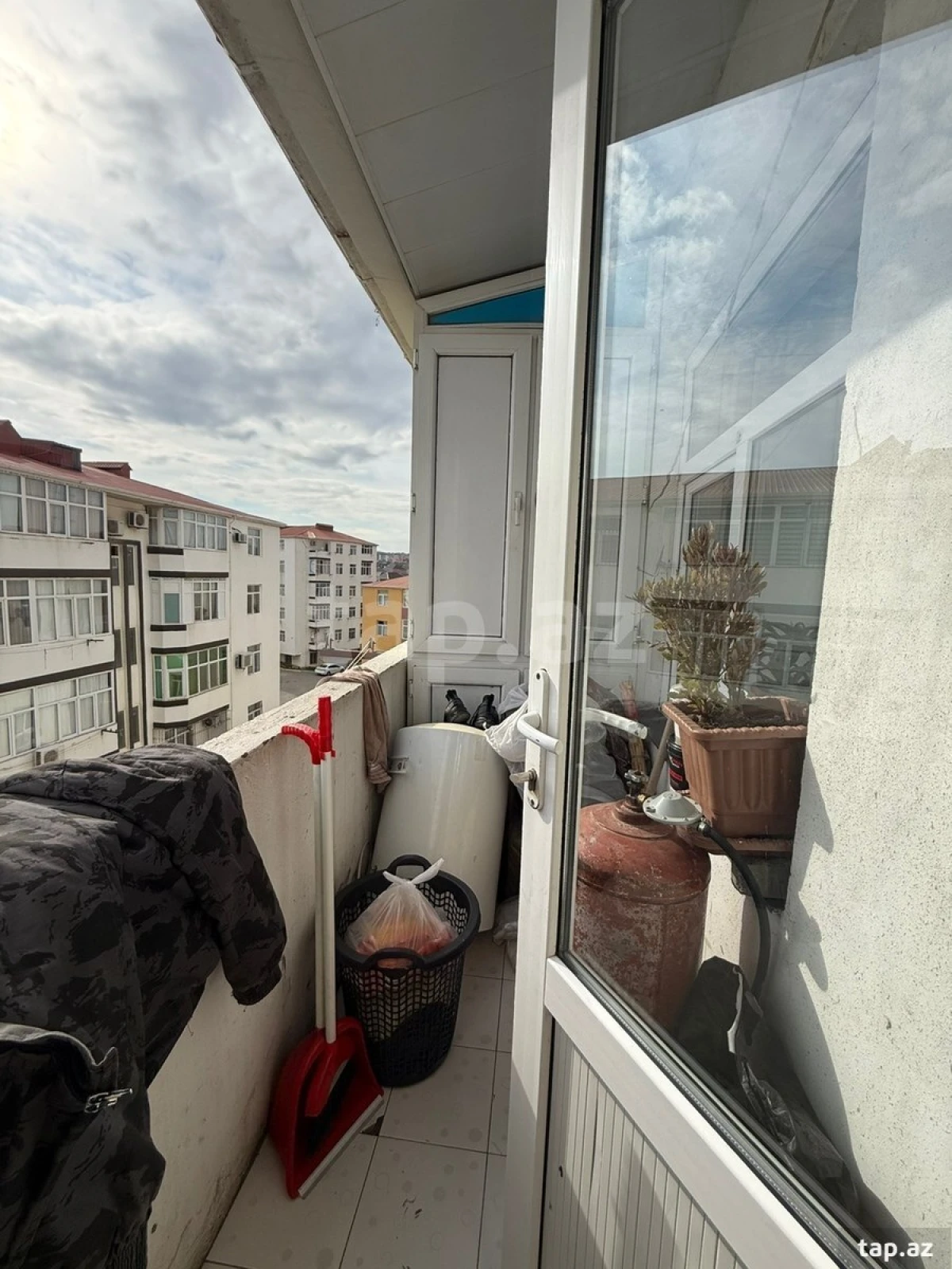 Satılır 2 otaqlı yeni tikili 73 m²