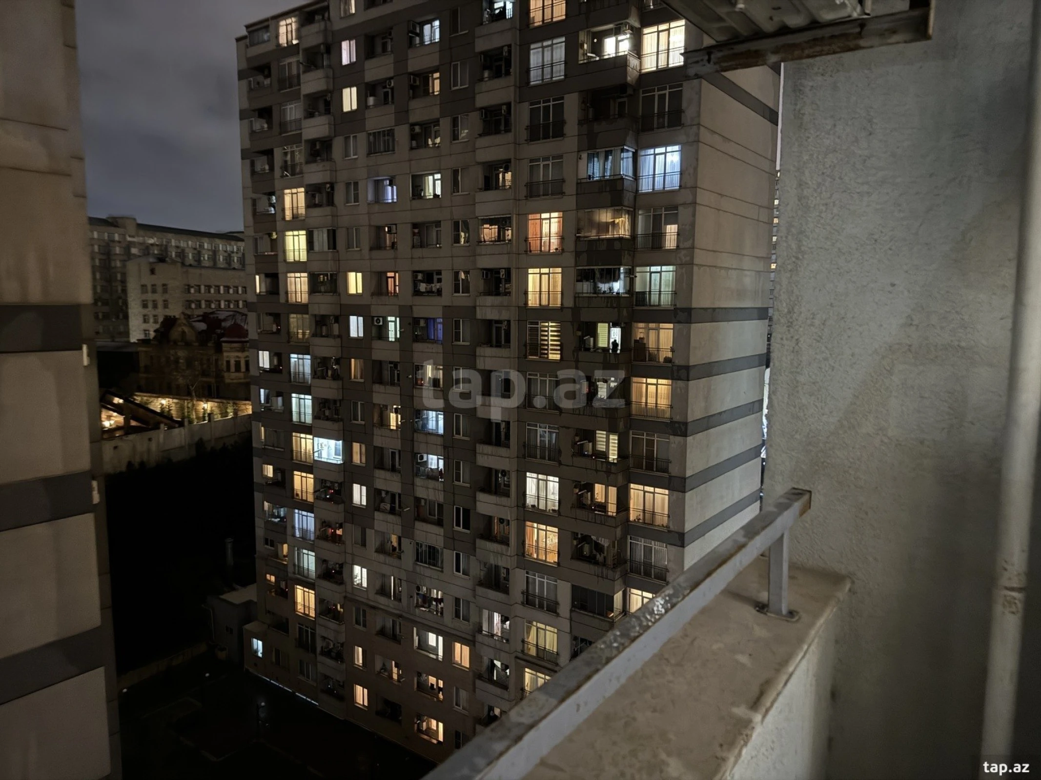 Kirayə verilir 2 otaqlı yeni tikili 72 m²