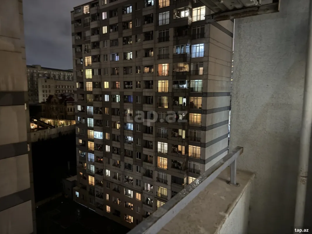 Kirayə verilir 2 otaqlı yeni tikili 72 m²