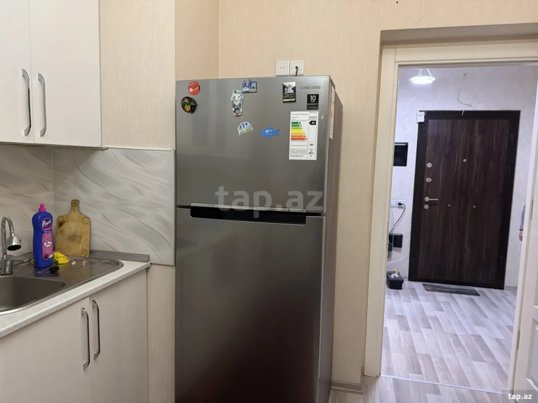 Kirayə verilir 2 otaqlı yeni tikili 72 m²