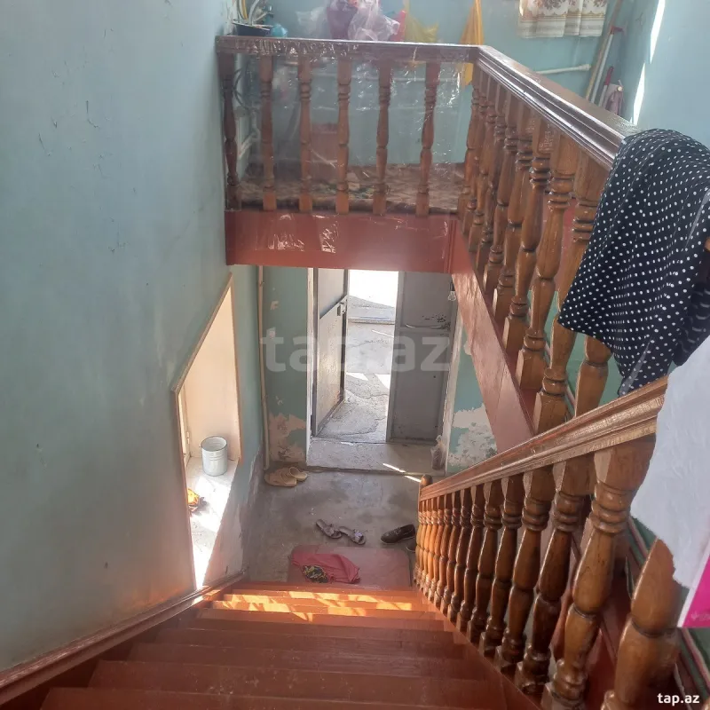 Satılır 5 otaqlı həyət evi