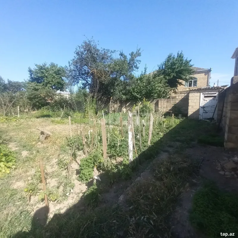 Satılır 5 otaqlı həyət evi
