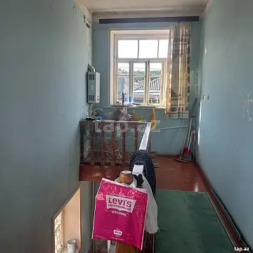 Satılır 5 otaqlı həyət evi