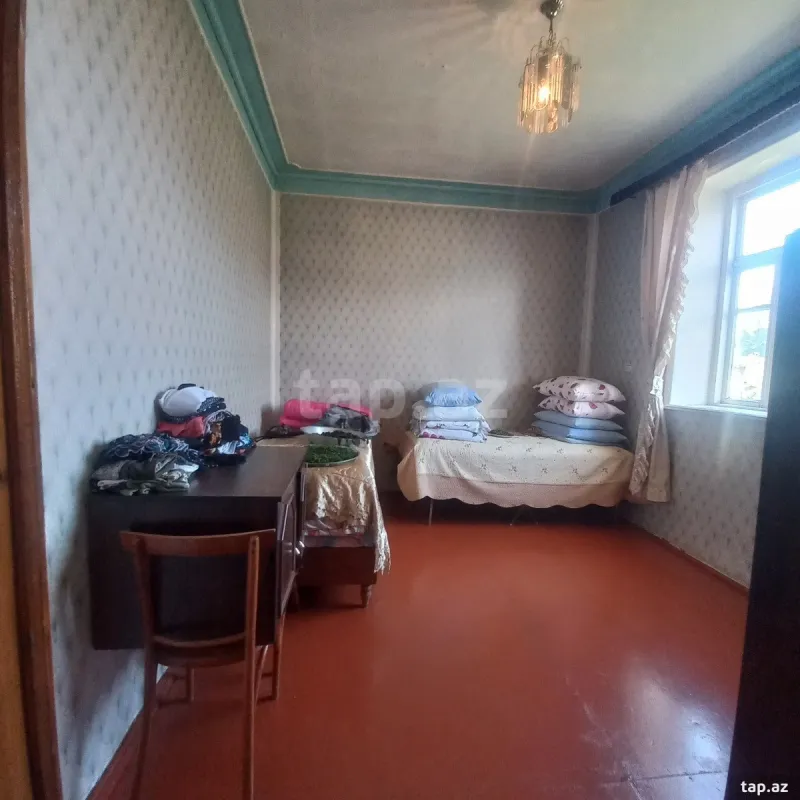 Satılır 5 otaqlı həyət evi