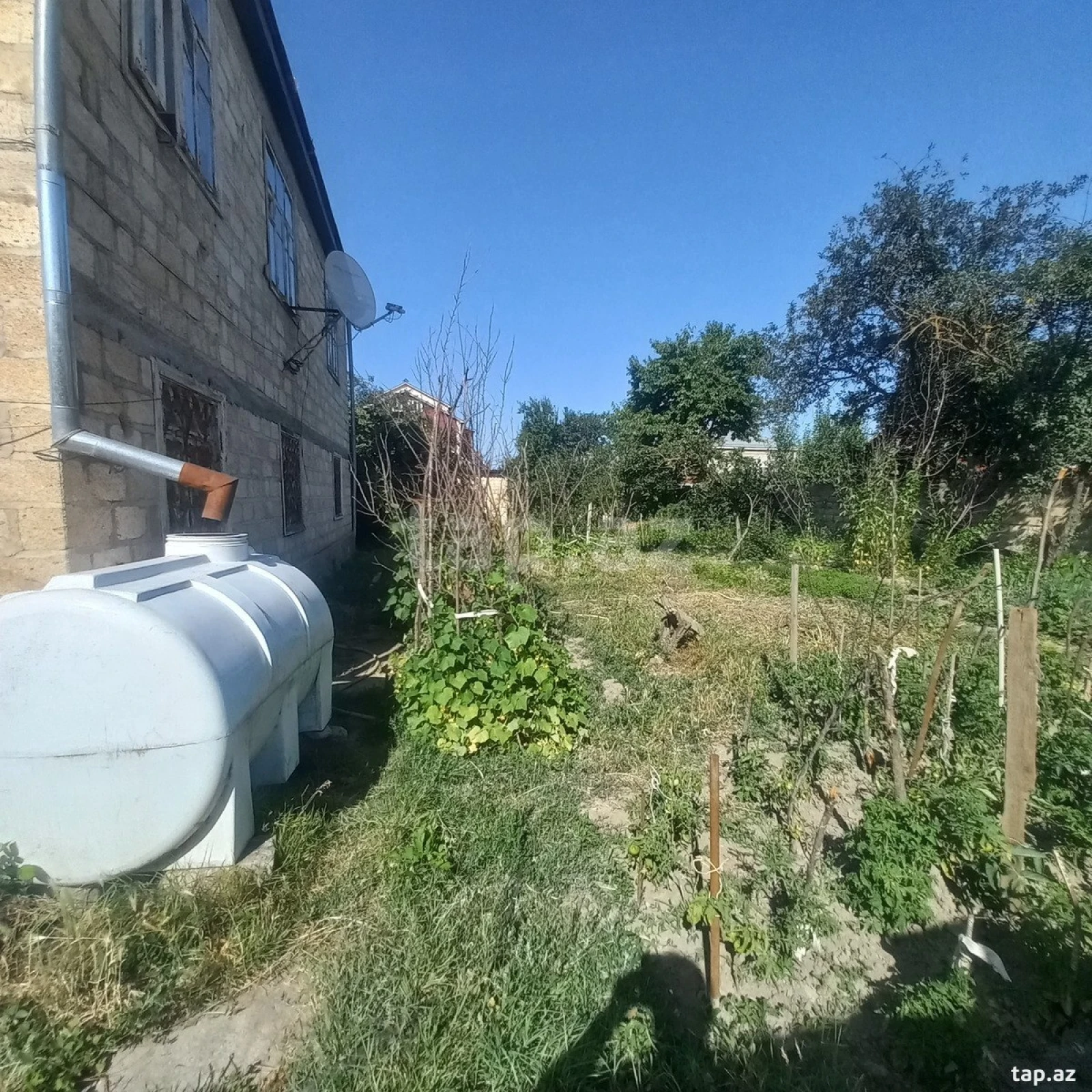 Satılır 5 otaqlı həyət evi