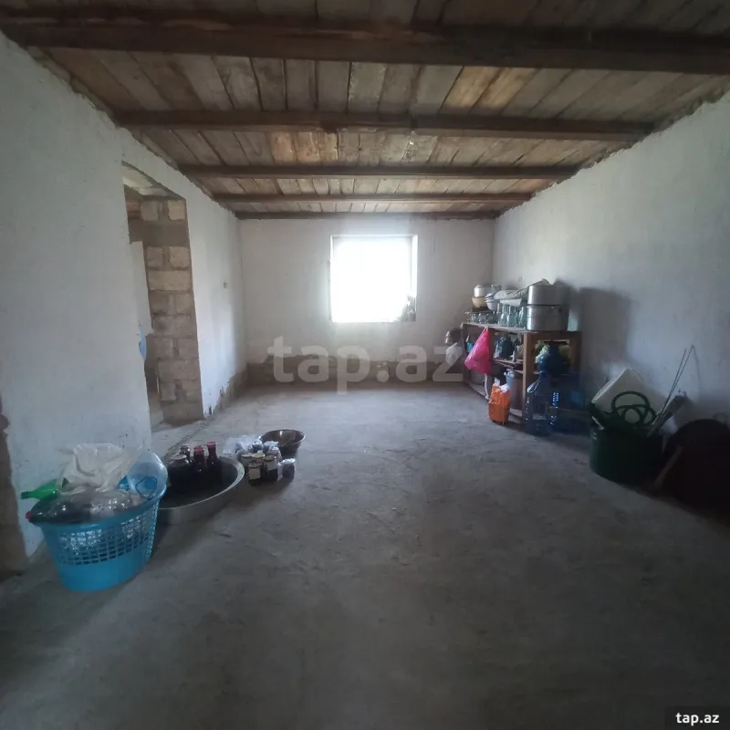 Satılır 5 otaqlı həyət evi