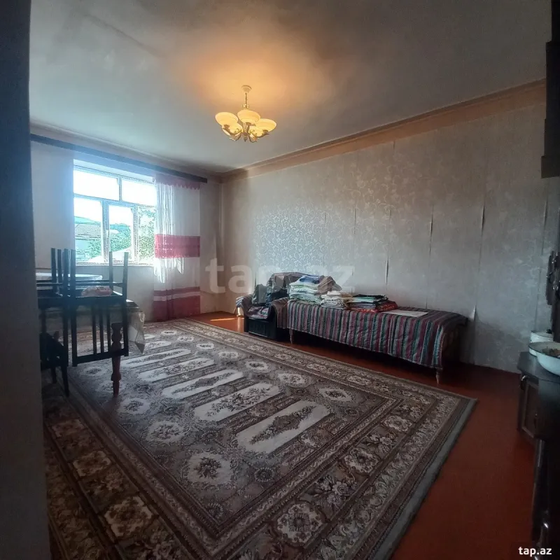 Satılır 5 otaqlı həyət evi