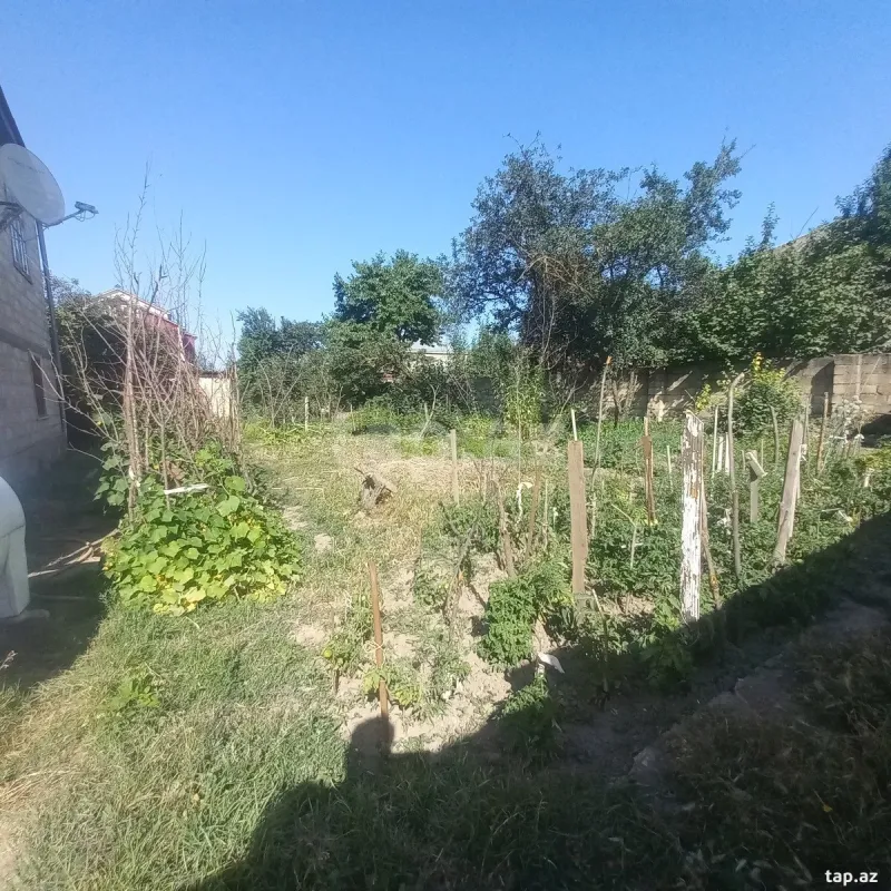 Satılır 5 otaqlı həyət evi