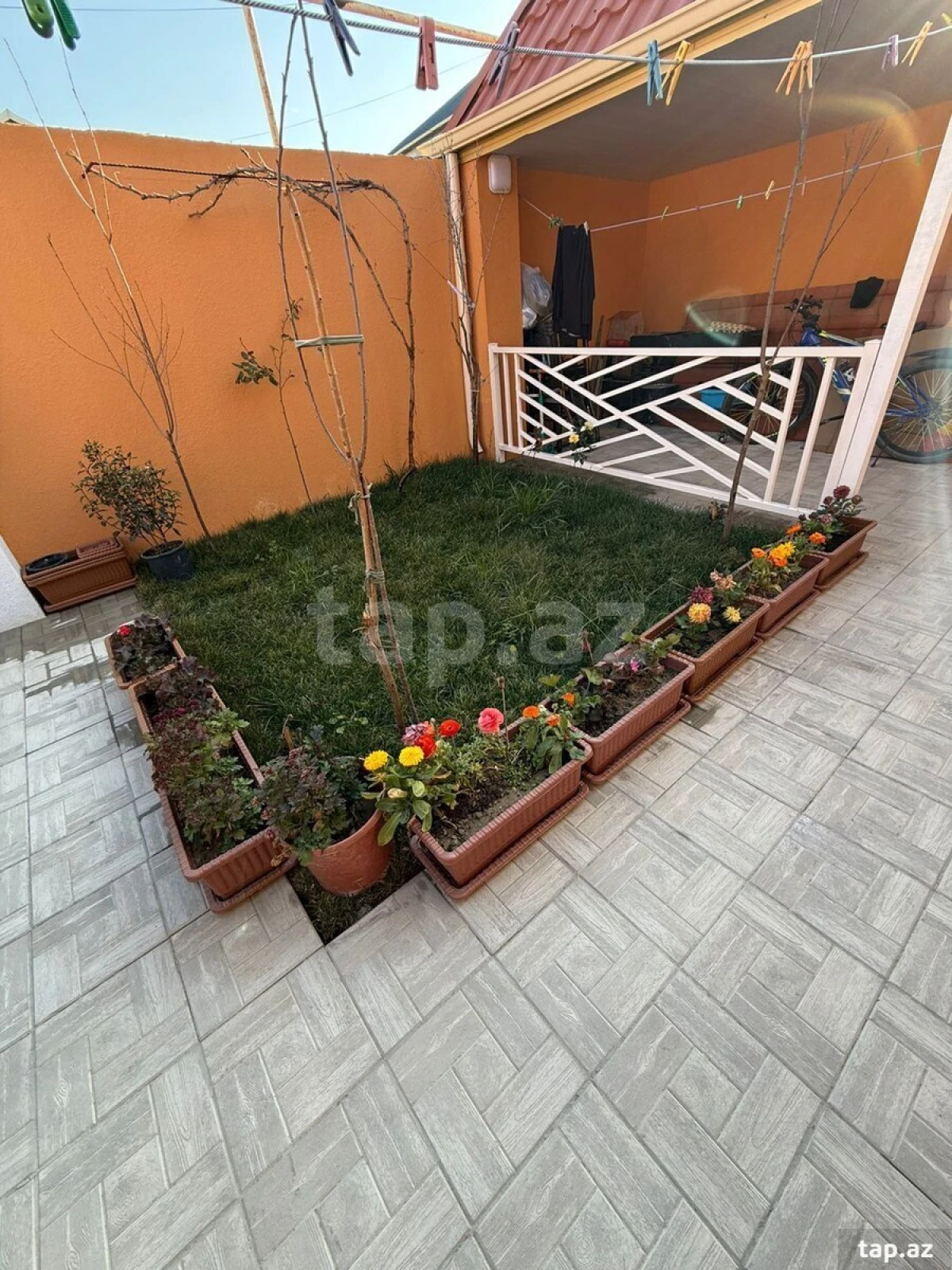 Satılır 3 otaqlı həyət evi