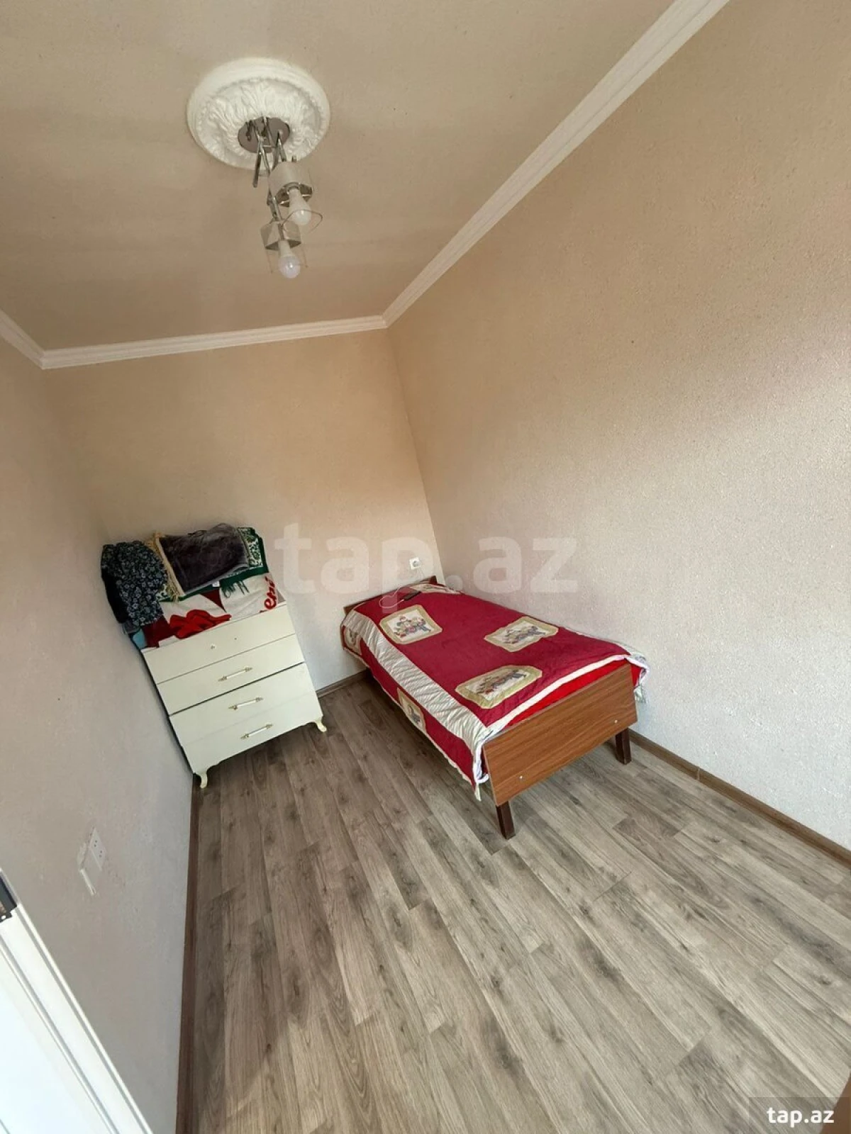 Satılır 3 otaqlı həyət evi