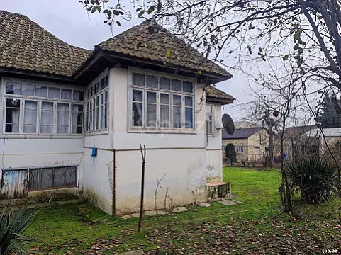 Satılır 3 otaqlı həyət evi