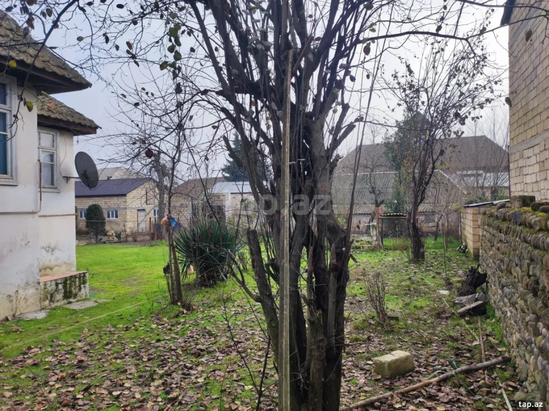 Satılır 3 otaqlı həyət evi