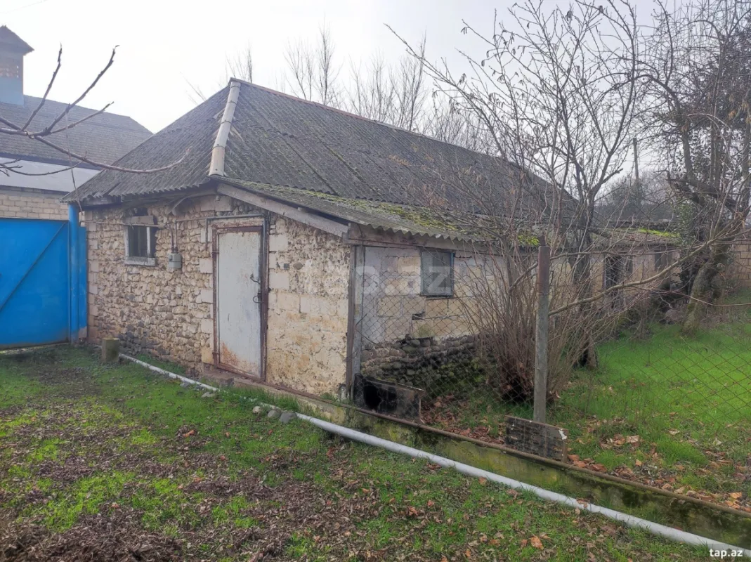 Satılır 3 otaqlı həyət evi