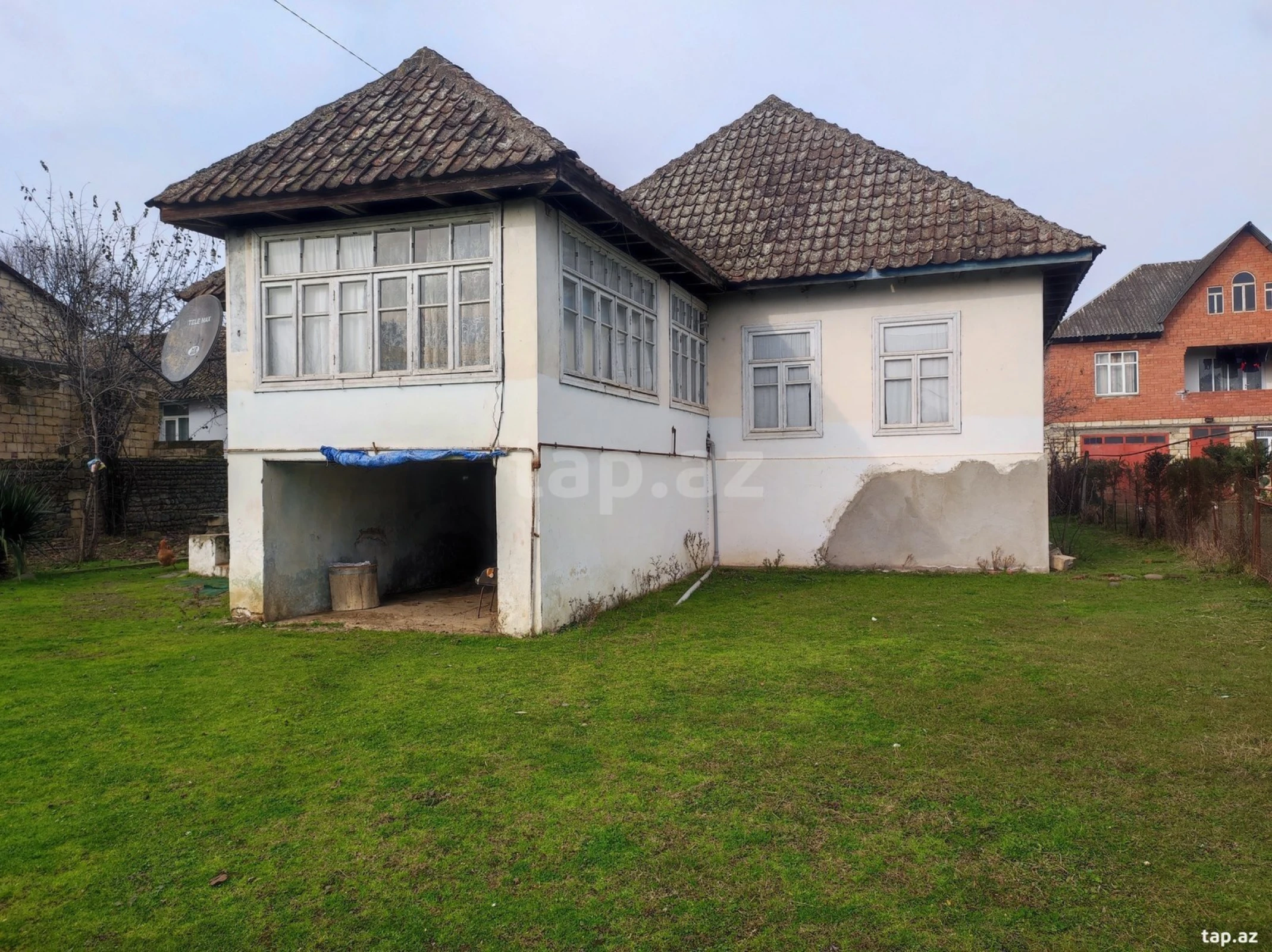 Satılır 3 otaqlı həyət evi