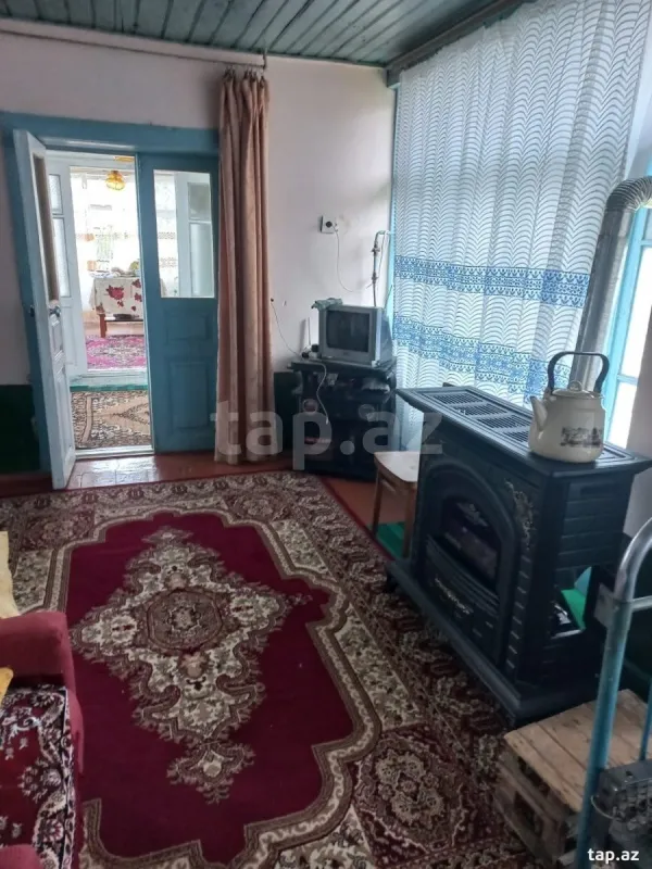 Satılır 3 otaqlı həyət evi