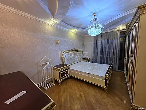 Kirayə verilir 3 otaqlı yeni tikili 150 m²