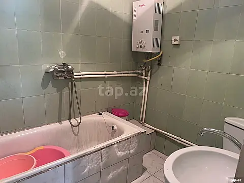 Kirayə verilir 3 otaqlı həyət evi