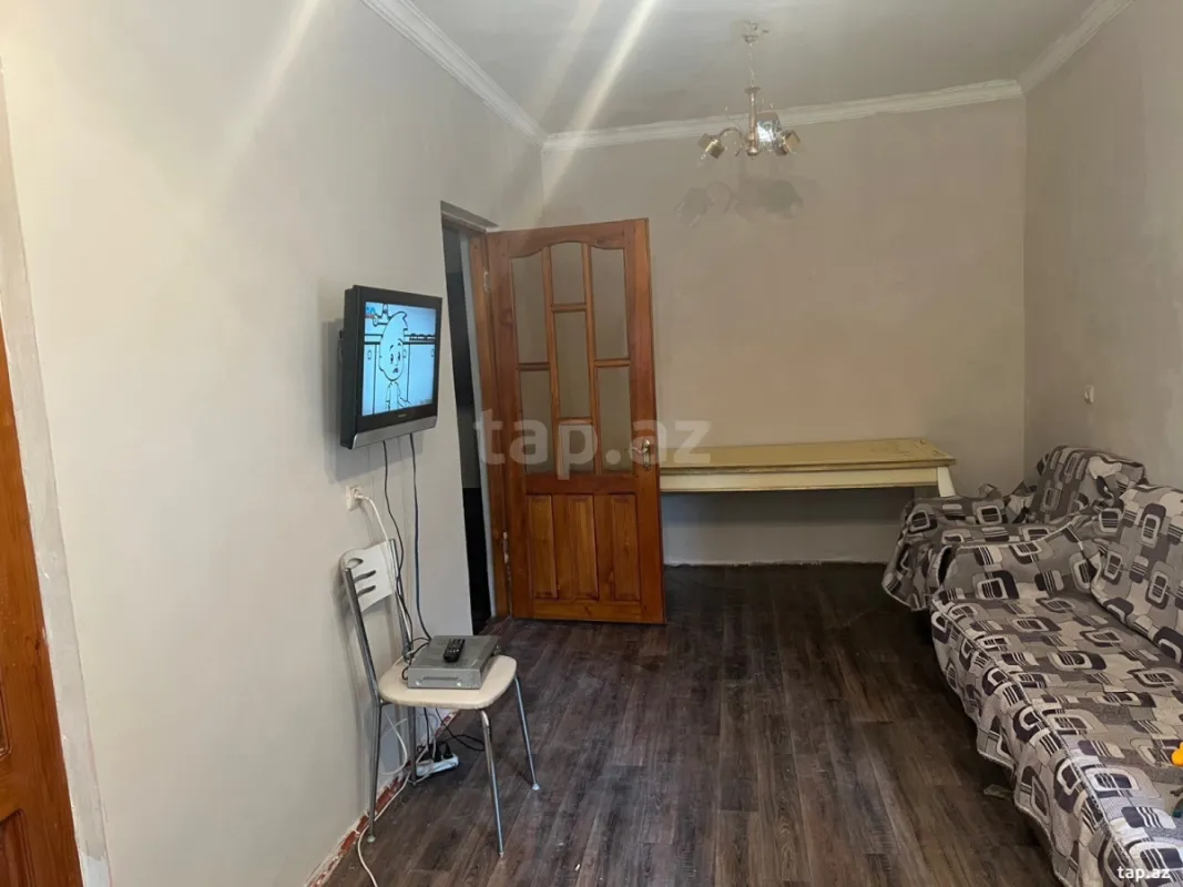 Kirayə verilir 3 otaqlı həyət evi