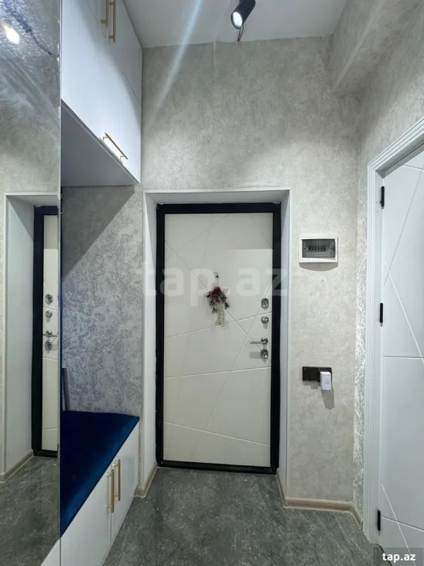 Satılır 3 otaqlı yeni tikili 65 m²