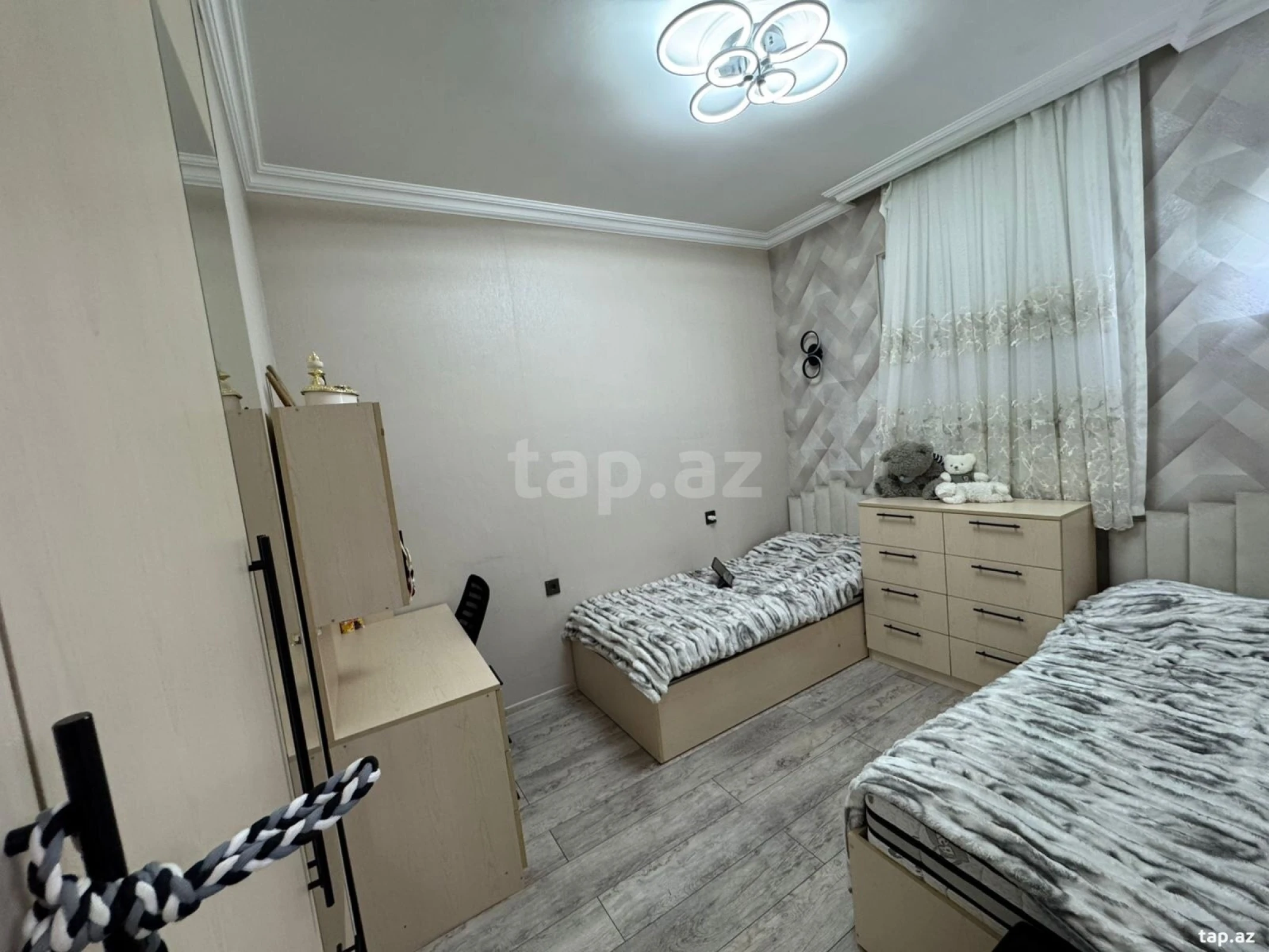 Satılır 3 otaqlı yeni tikili 65 m²