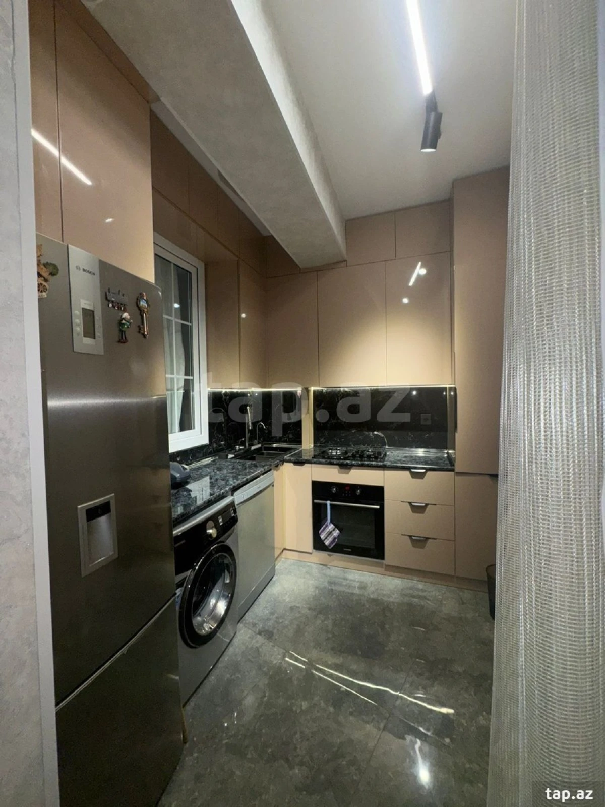 Satılır 3 otaqlı yeni tikili 65 m²