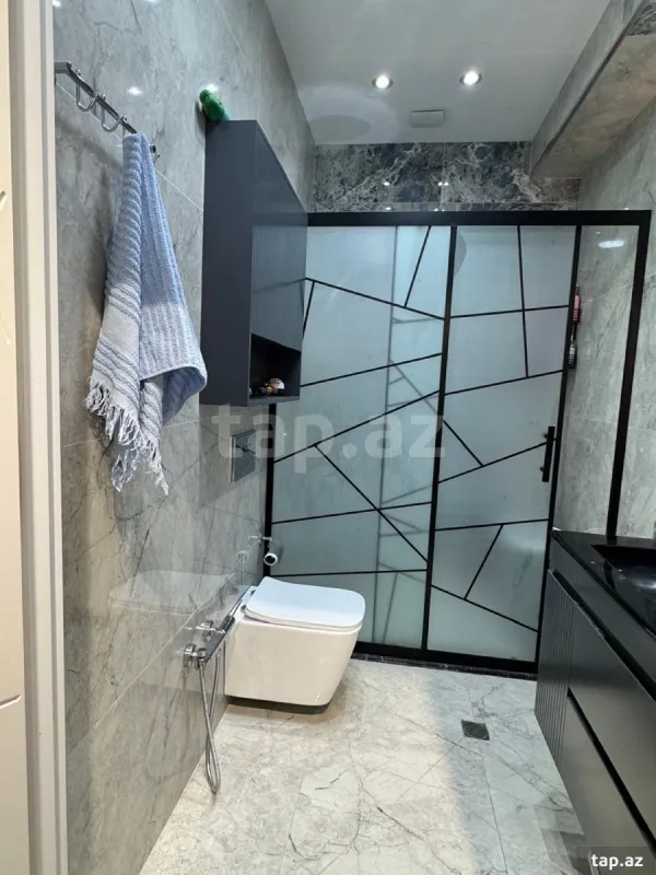 Satılır 3 otaqlı yeni tikili 65 m²