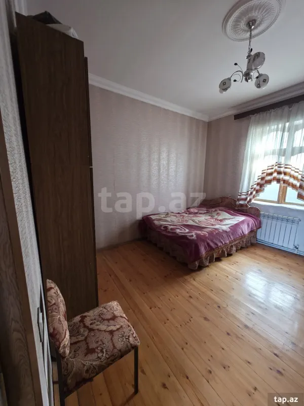 Satılır 3 otaqlı həyət evi