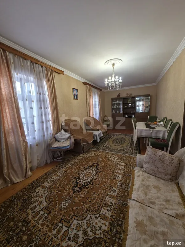 Satılır 3 otaqlı həyət evi