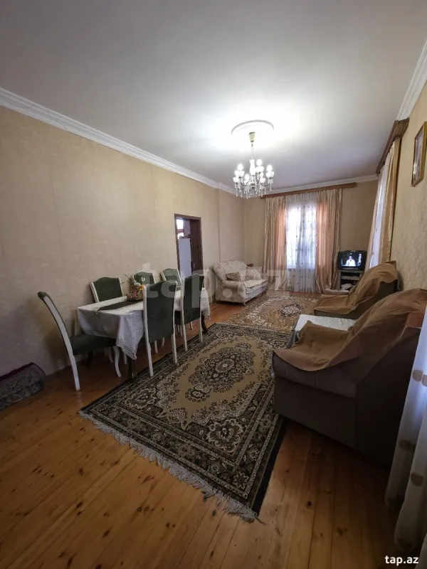 Satılır 3 otaqlı həyət evi