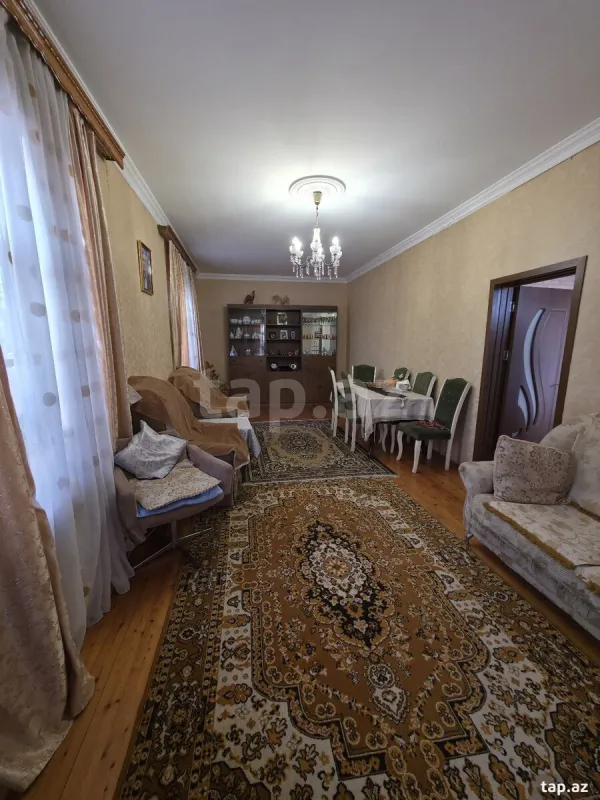 Satılır 3 otaqlı həyət evi