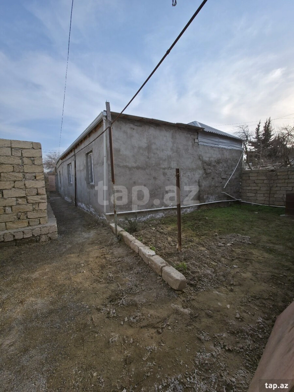 Satılır 3 otaqlı həyət evi