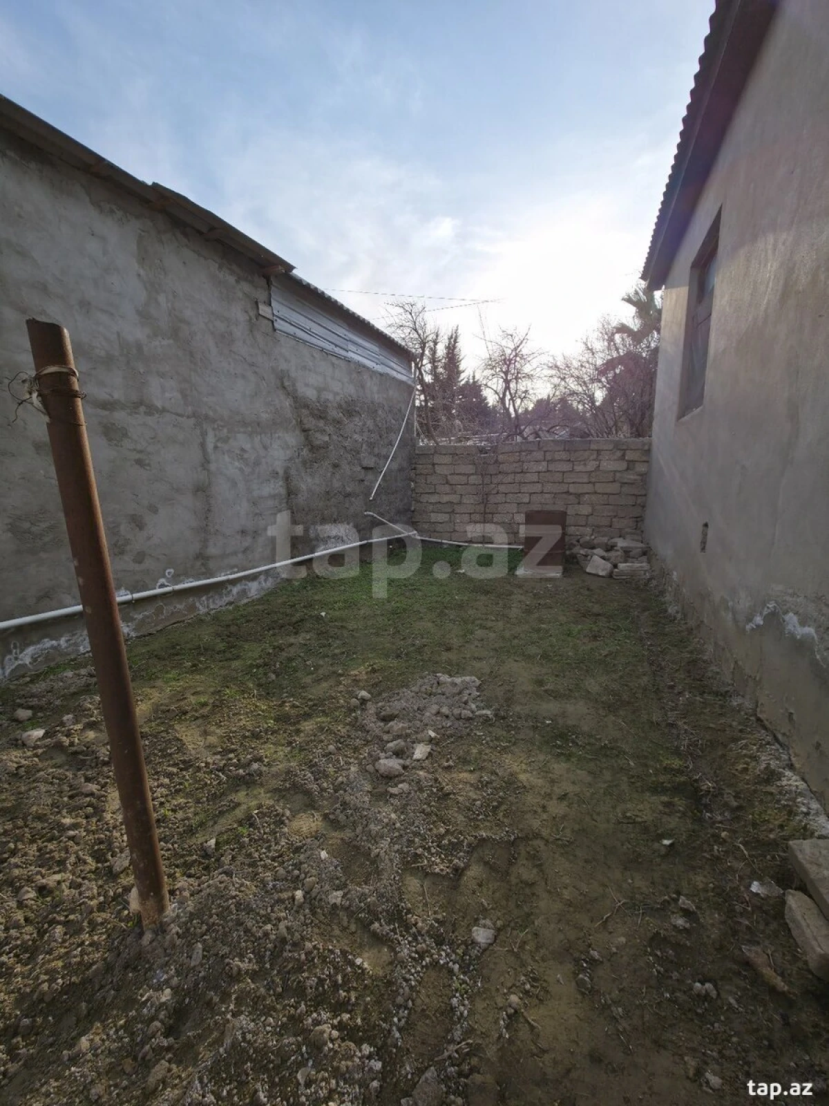 Satılır 3 otaqlı həyət evi