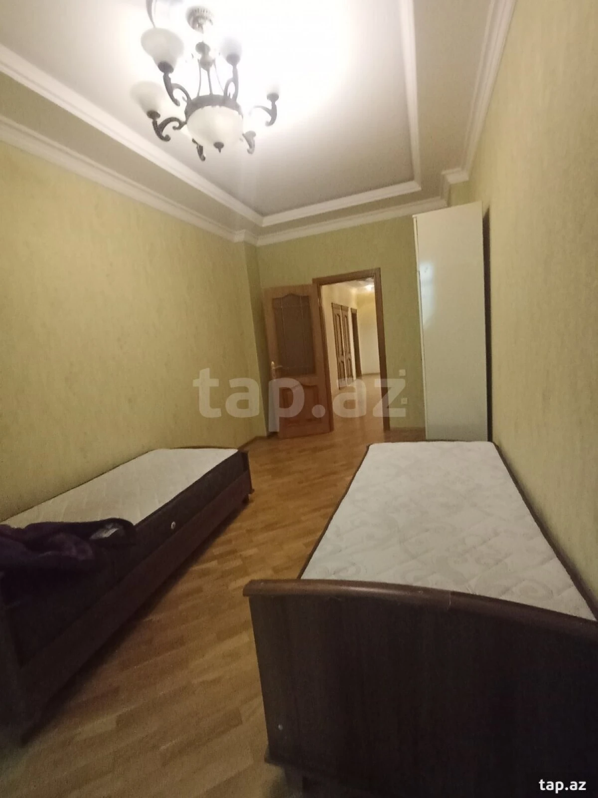 Kirayə verilir 3 otaqlı yeni tikili 158 m²