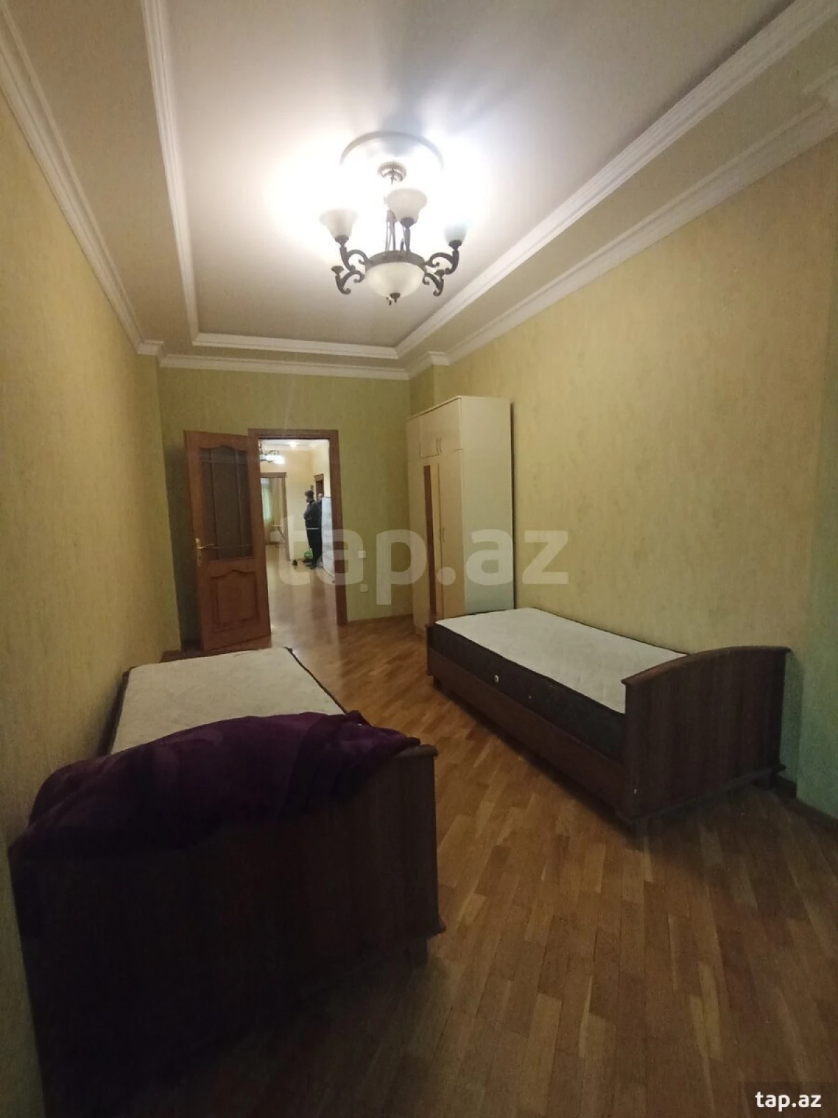 Kirayə verilir 3 otaqlı yeni tikili 158 m²