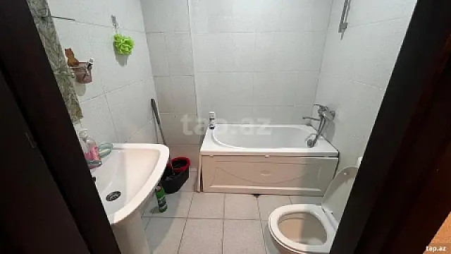 Kirayə verilir 1 otaqlı yeni tikili 43 m²