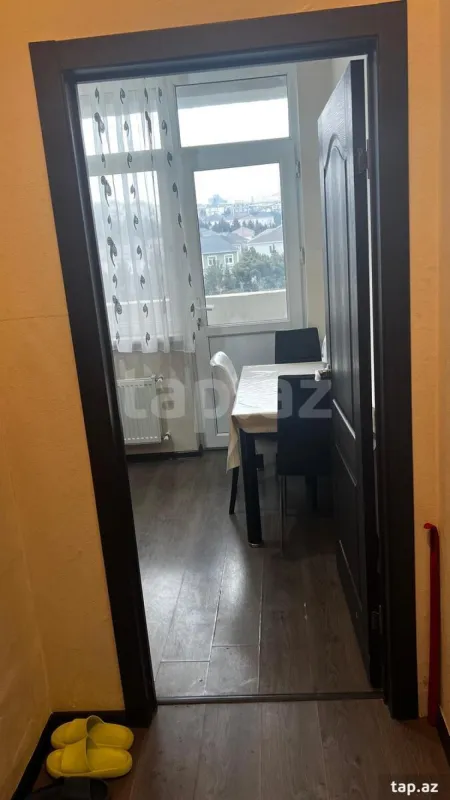 Kirayə verilir 1 otaqlı yeni tikili 43 m²