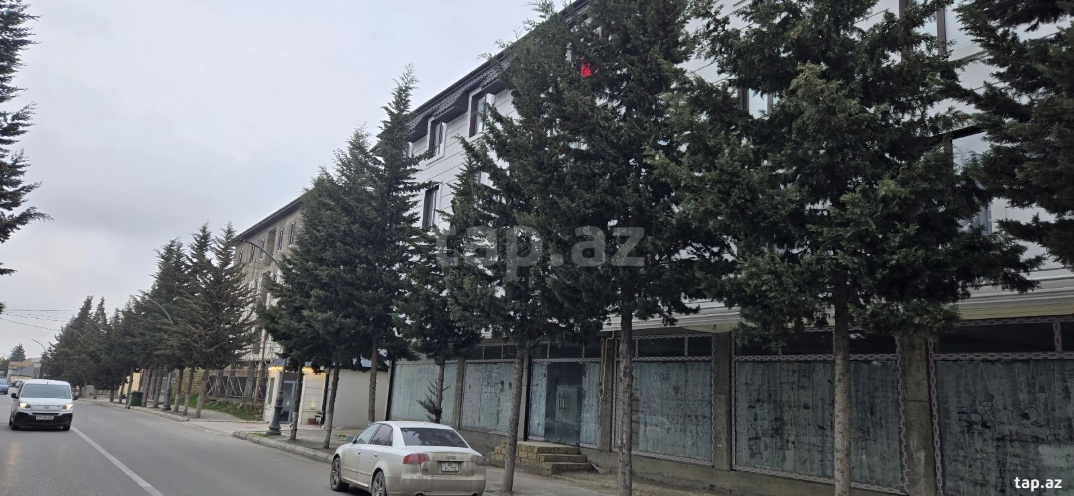 Satılır 3 otaqlı yeni tikili 85 m²