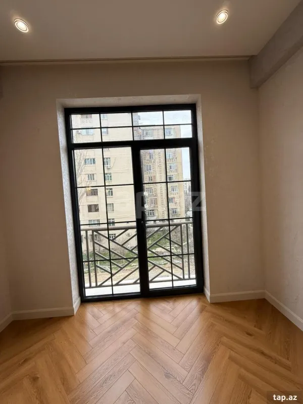 Satılır 2 otaqlı yeni tikili 74 m²